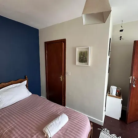 Hostal Budget Foxford